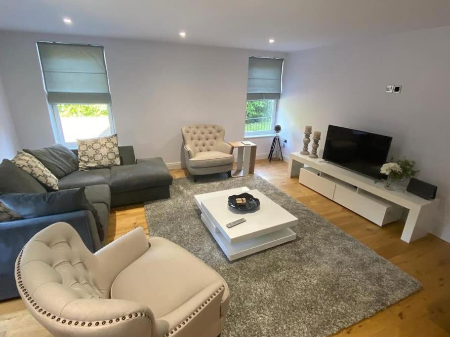 New Ground Floor Apartment, 4 Mins Walk To Beach Bournemouth Eksteriør bilde