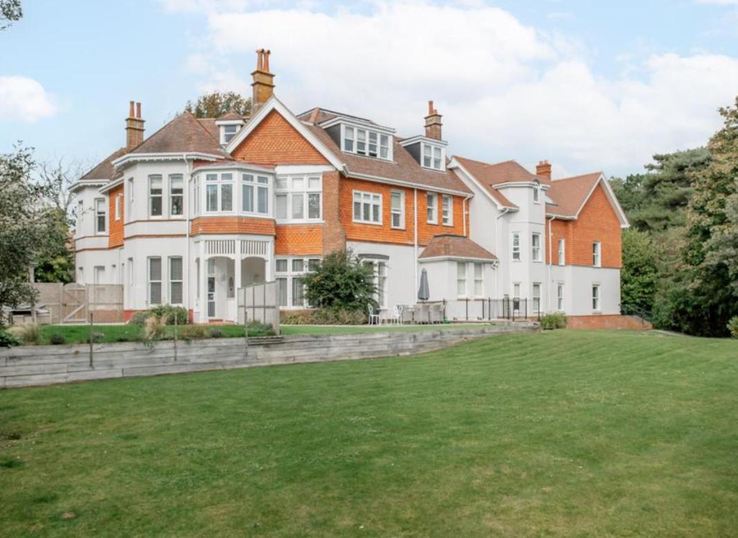 New Ground Floor Apartment, 4 Mins Walk To Beach Bournemouth Eksteriør bilde